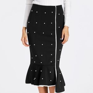 Stylish pearl pencil skirt
